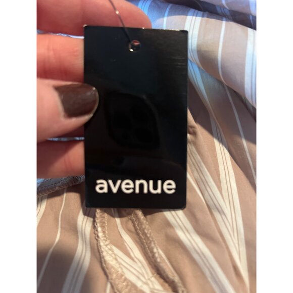 Avenue womens Avenue Plus Size Dress Sue Wrap Dress US 26/28 - Picture 4 of 10